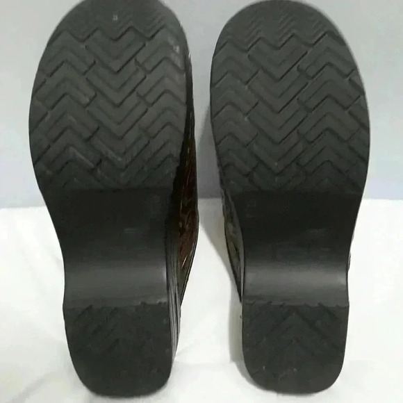 Dansko leather slip on Clogs - Picture 3 of 5